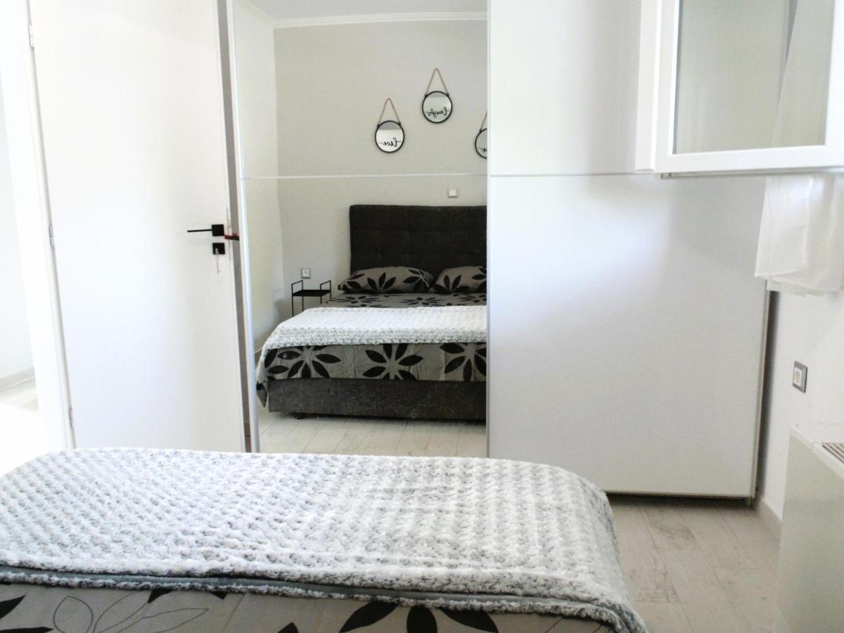 White Rose Apartman Pótamosz Kültér fotó